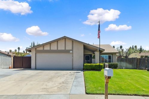 3006 Strassbourg Dr, Riverside, CA 92504-4244