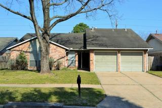 5622 Cactus Forest Dr, Houston, TX 77088-2608