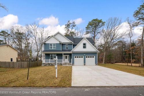 303 Coolidge Ave, Berkeley Township, NJ 08721-2921