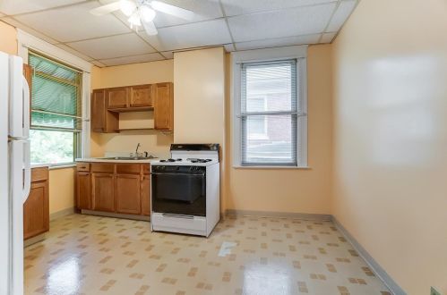 811 Academy Ave, Cincinnati OH  45205-1623 exterior