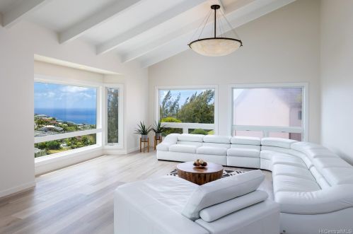 2098 Aliali Pl, Honolulu HI  96821-2601 exterior