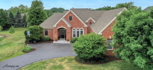 9715 Stonecastle Ln, Bull Valley, IL 60014-4834