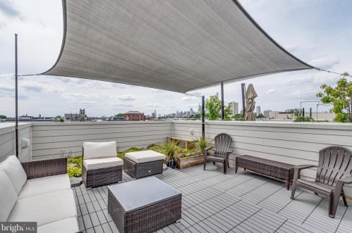 1421 Howard St, Philadelphia PA  19122-3905 exterior