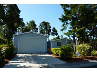 113 Pine Tree Loop, Florence OR  97439-8213 exterior