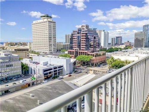 750 Amana St, Honolulu HI  96814-5025 exterior