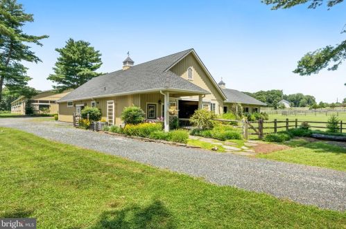 2874 Patuxent Riv Rd, Davidsonville MD 21035-2237 exterior