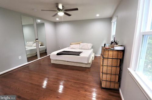 8005 Lake Pleasant Dr, Springfield VA  22153-3005 exterior