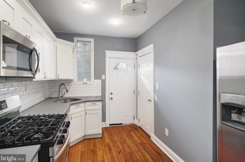 1320 61 St, Philadelphia PA 19151-3924 exterior