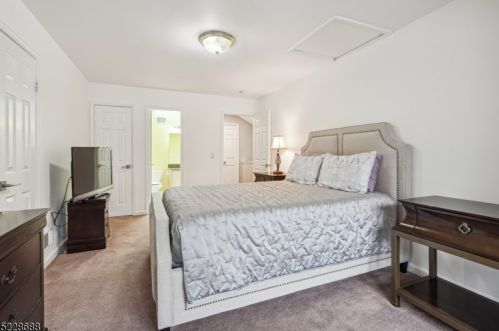 47 Clarken Dr, Town Center NJ  07052-3453 exterior