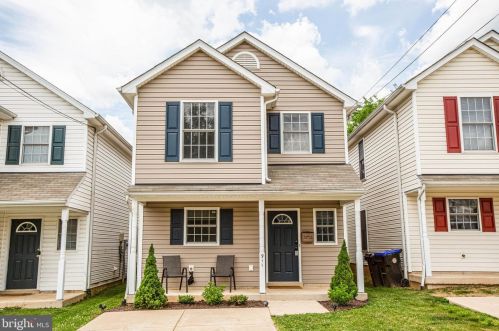 911 White St, Fredericksburg, VA 22401-7144