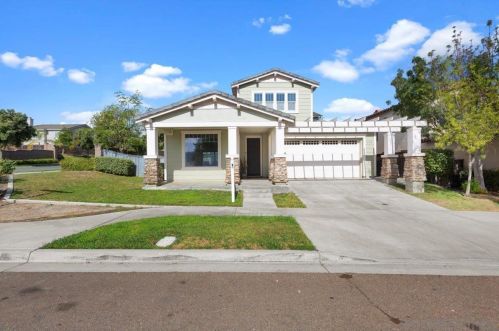 1718 Picket Fence Dr, Chula Vista CA  91915-1856 exterior
