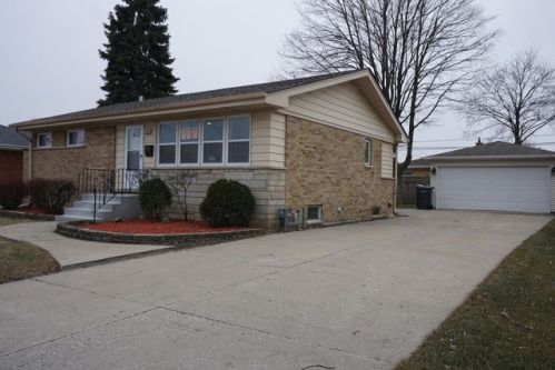 4928 Randolph St, Hillside, IL 60162-1021