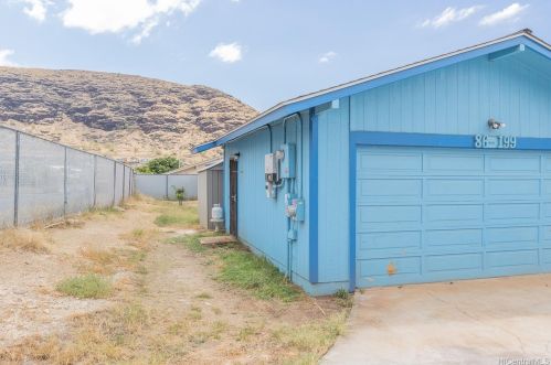 86-199 Moelima Pl, Nanakuli, HI 96792-4402