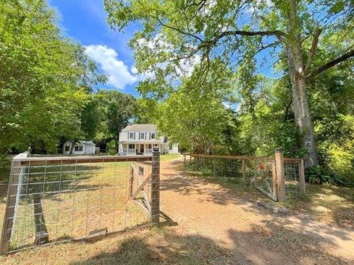 411 Cordell Dr, Mapleton, TX 75835-1305
