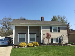 13380 Zaremba Dr, Cleveland, OH 44142-4054