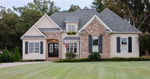 3 United Ave, Pendleton, SC 29670-8890