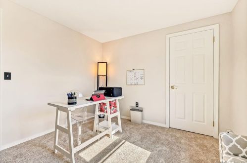 35 Nancy Dr, Wapping CT  06074-4244 exterior