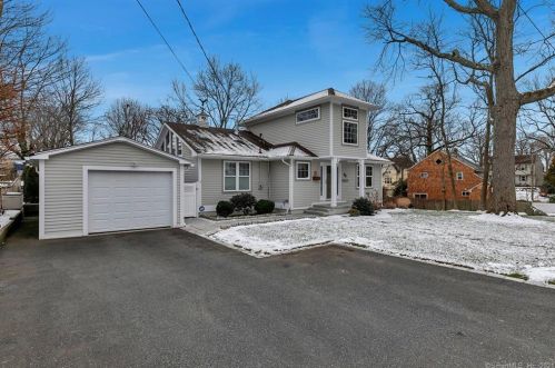 59 Wildemere Ave, Milford, CT 06460-5354