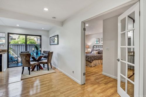 279 Streamwood, Irvine CA  92620-1944 exterior