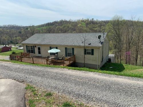 33 Edencourt Ln, White Hall WV  26554-5755 exterior