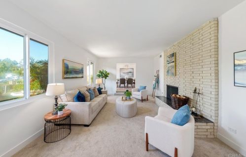 1811 Hillsdale Ln, El Cajon, CA 92019-3734