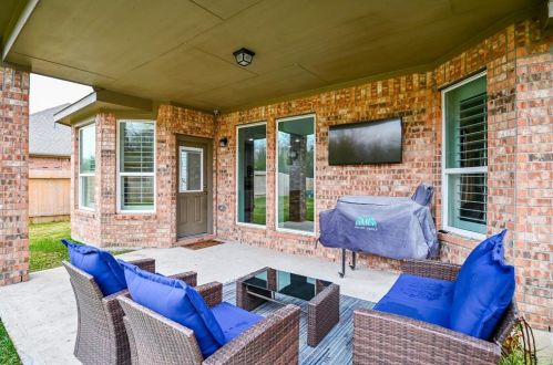 8110 Mesquite Hill Ln, Richmond TX 77469-1922 exterior