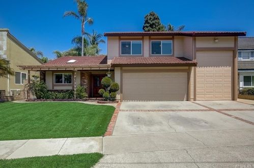 11722 Reagan St, Los Alamitos, CA 90720-4128
