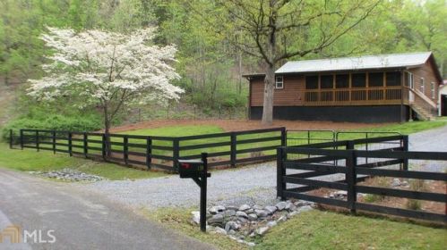 130 Long Rd, Rydal, GA 30171-1105