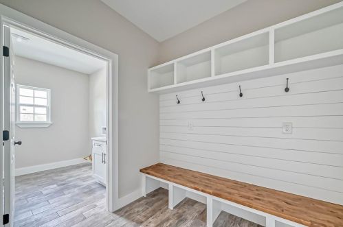 206 Cattle Drive Trl, Angleton TX 77515-9085 exterior