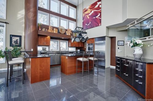 16438 Crestline Pl, Aurora CO 80015-4049 exterior