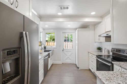 955 Lundy Ln, Los Altos CA 94024-5934 exterior