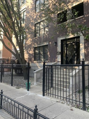 718 Melrose St, Chicago, IL 60657-3483