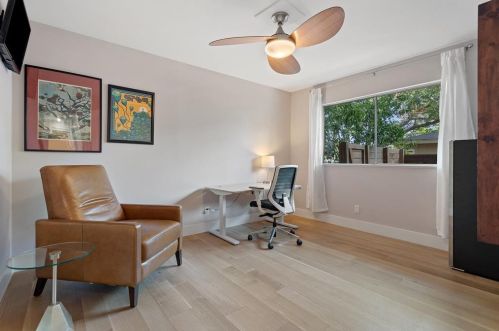 5101 Creekline Dr, Austin TX  78745-2227 exterior