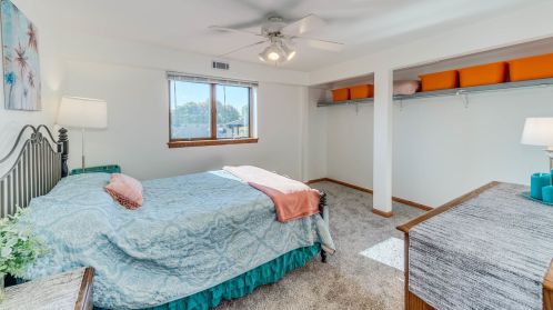 414 Una Ave, Lemont IL  60439-4536 exterior