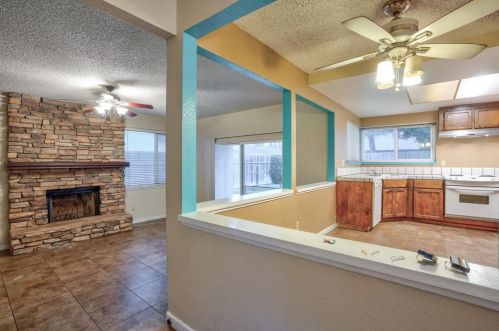 725 Bennington Ave, Turlock CA 95382-0306 exterior