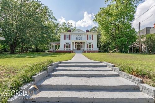 643 Greenwood St, Barnesville, GA 30204-1504