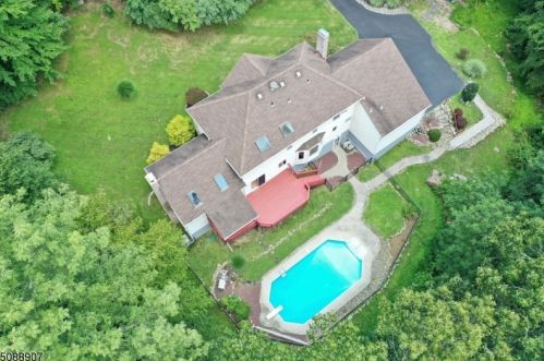 910 Ravine Rd, Califon, NJ 07830-4003