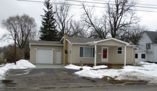 207 Mcclure St, Kewanee, IL 61443-3713