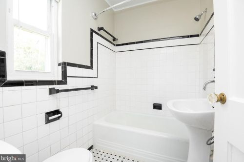 9503 Saybrook Ave, Silver Spring MD  20901-3034 exterior