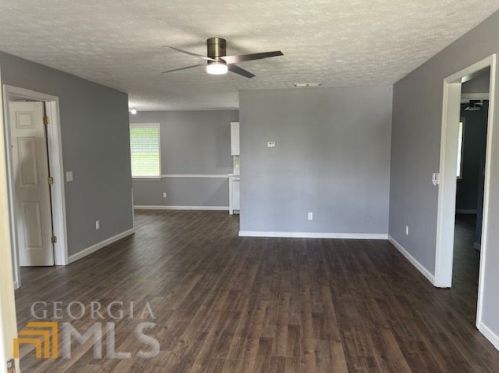 50 Whitehead Ct, Porterdale, GA 30016-8221