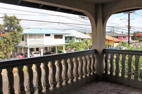 2003 Eluwene St, Honolulu HI  96819-4032 exterior