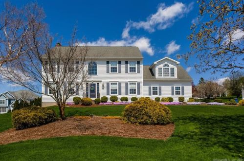 15 Imperial Dr, Glastonbury, CT 06033-2839