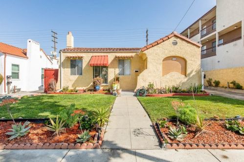 545 Ivy St, Glendale, CA 91204-1121