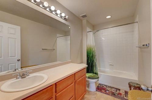 15655 Kettle Pl, Englewood CO  80112-4748 exterior