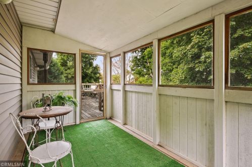 4460 Hamilton Dr, Saint Paul MN  55123-1974 exterior