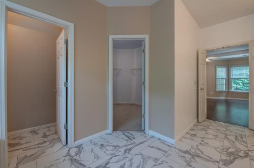 275 Lawrence Pl, Atlanta GA  30349-1068 exterior
