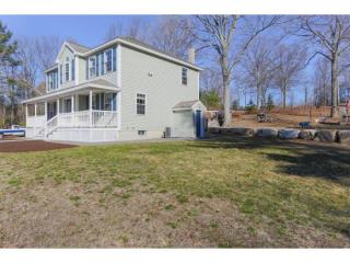 128 Island Pond Rd, Derry, NH 03038-4703