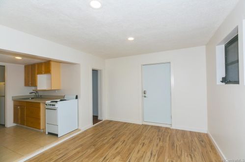 1106 Kaluanui Rd, Honolulu HI  96825-1350 exterior