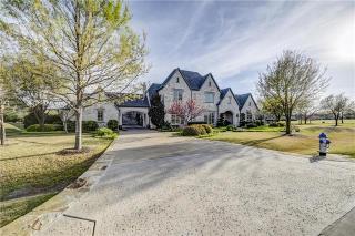716 Elmbrook Dr, Mckinney, TX 75069-6881