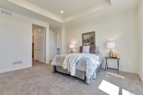 8870 Ukraine Ct, Denver CO  80016 exterior